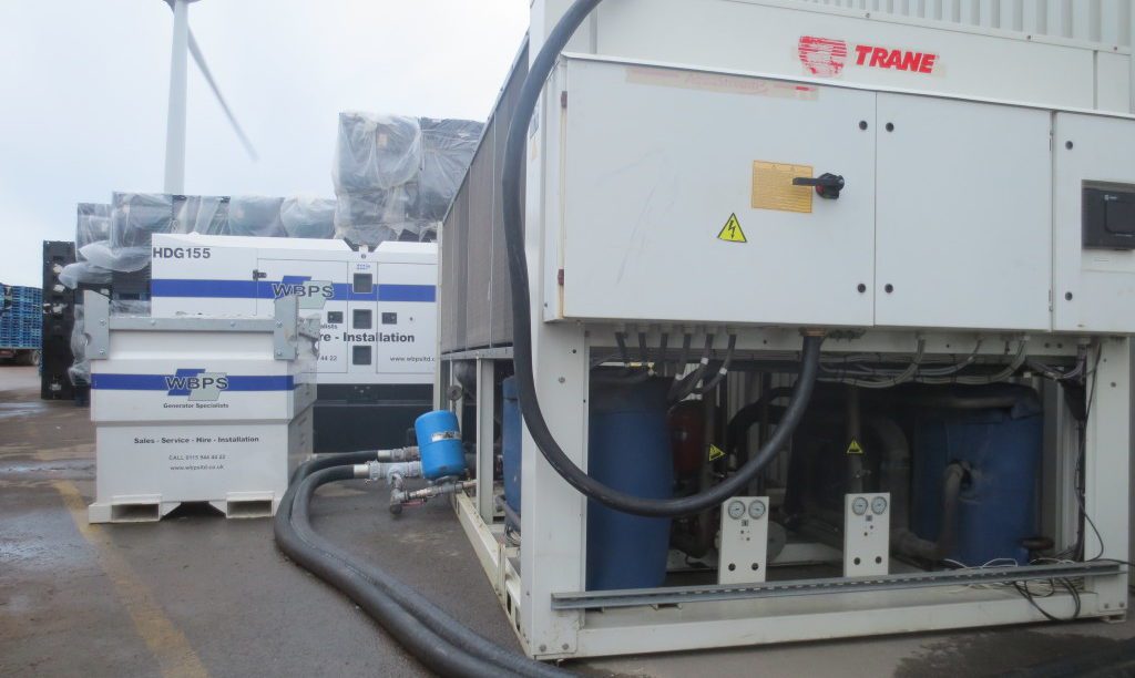 A low temperature glycol chiller for a temporary cold storage system