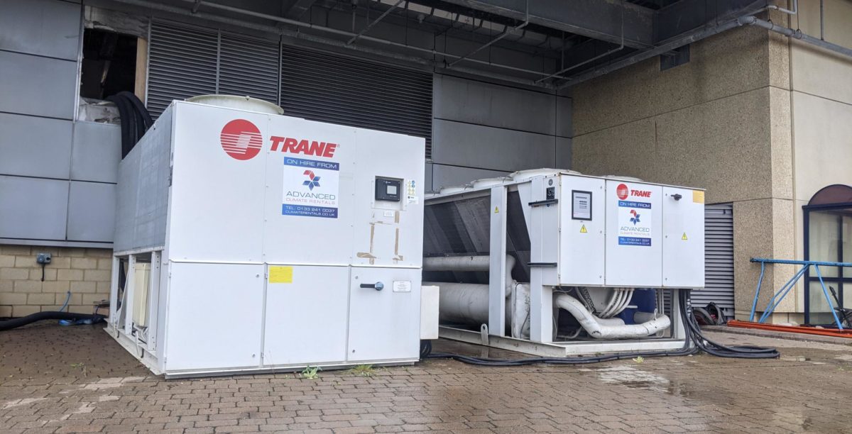 1000kw Process cooling chiller hire in kent for pharmaceutical production cooling