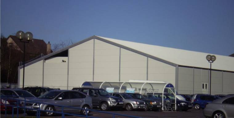 A Temporary Chilled Logistics Building for Food Distribution