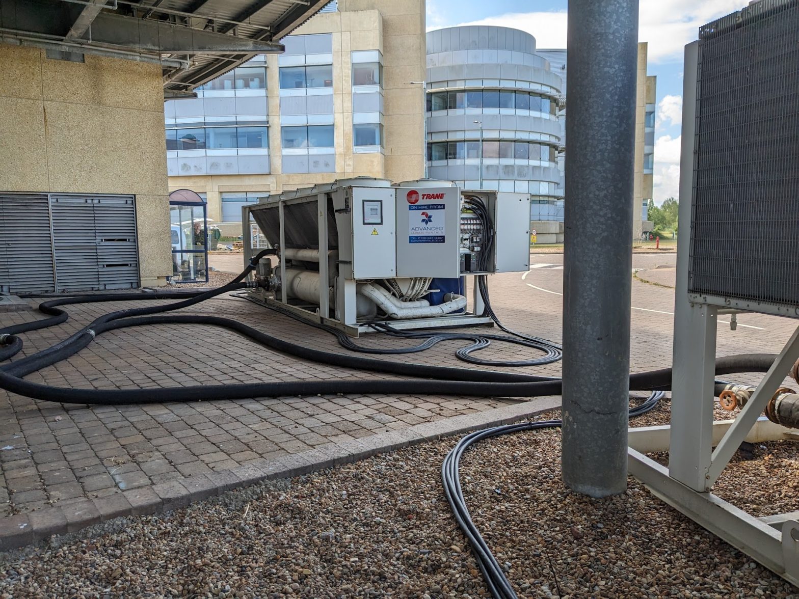 Why Data Centres Need Temporary Chiller Hire