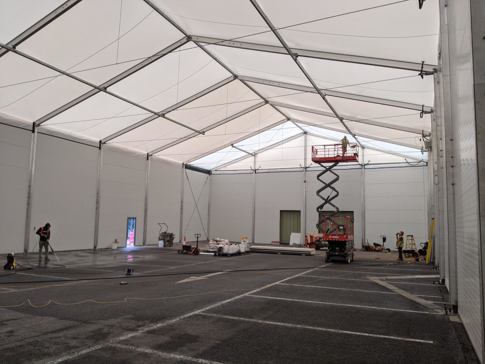 Five Benefits of Temporary Building Installations